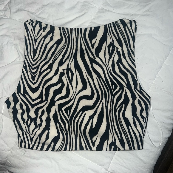 Princess Polly Top - Picture 2 of 3